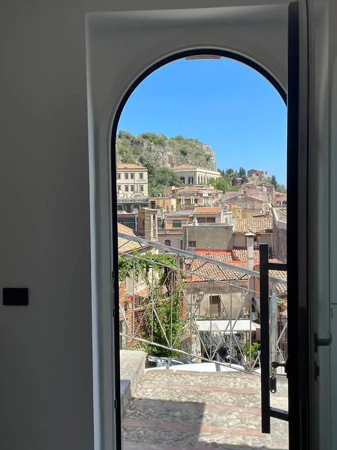 Taormina Rooms Centro Storico 0*,